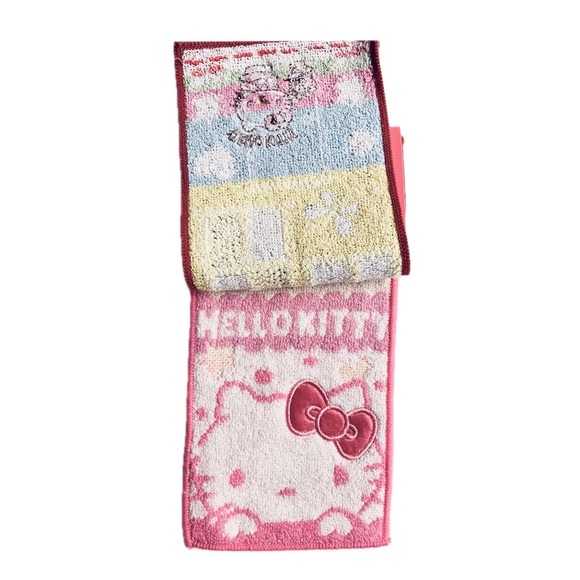 Sanrio Pocket Towel Set, Hello Kitty, 4”x8” Mini Kawaii Japan Import - Picture 3 of 4